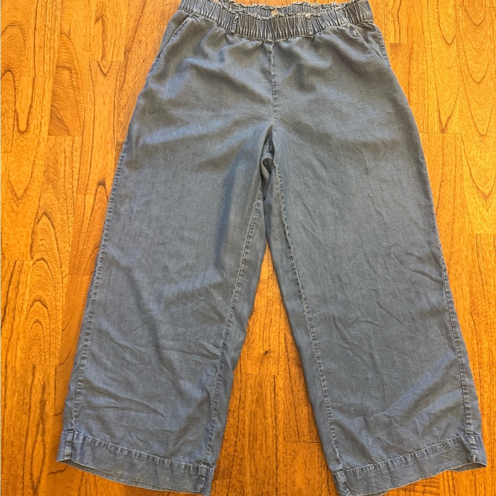 LOFT Outlet Soft & Flowy Wide Leg Denim Pants size small 👖